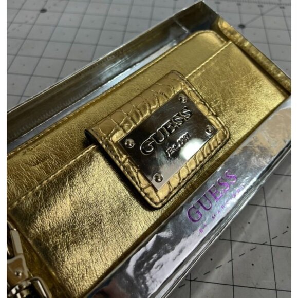 Guess By Marciano Gold Wallet Clutch NIB Leopard Print Interior New~~ - Picture 1 of 8